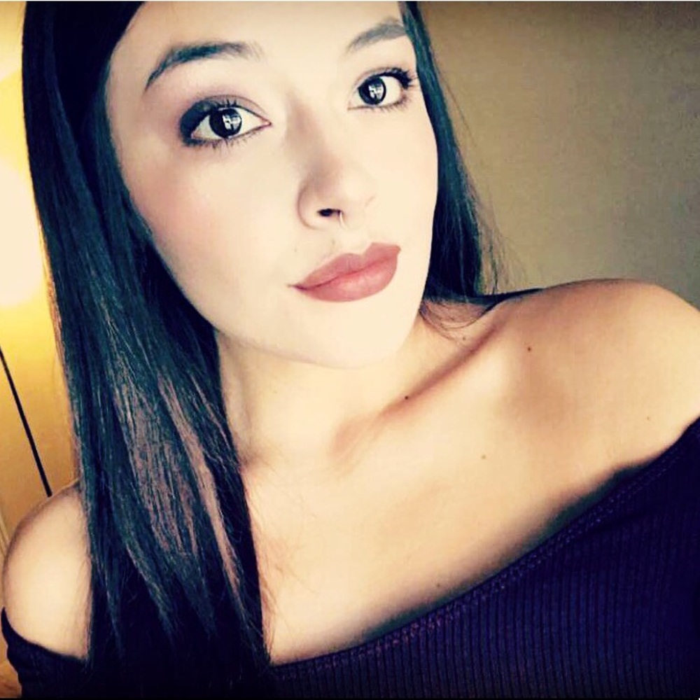 Meet your Posher, Ivonne